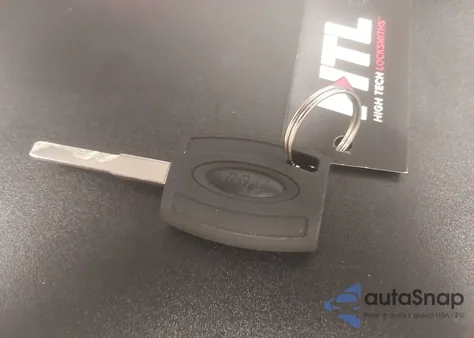 2012 Ford Focus Se z USA, uszkodzony, nr VIN 1FAHP3F2XCL104044